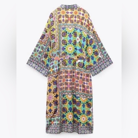 Colorful Kimono Robe by ZARA Size XS Oversized Brand New Silky Satin Feel - Picture 6 of 13